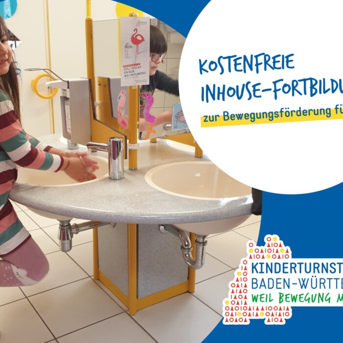 Ein Kind wäscht sich ihre Hände auf einem Bein stehend.